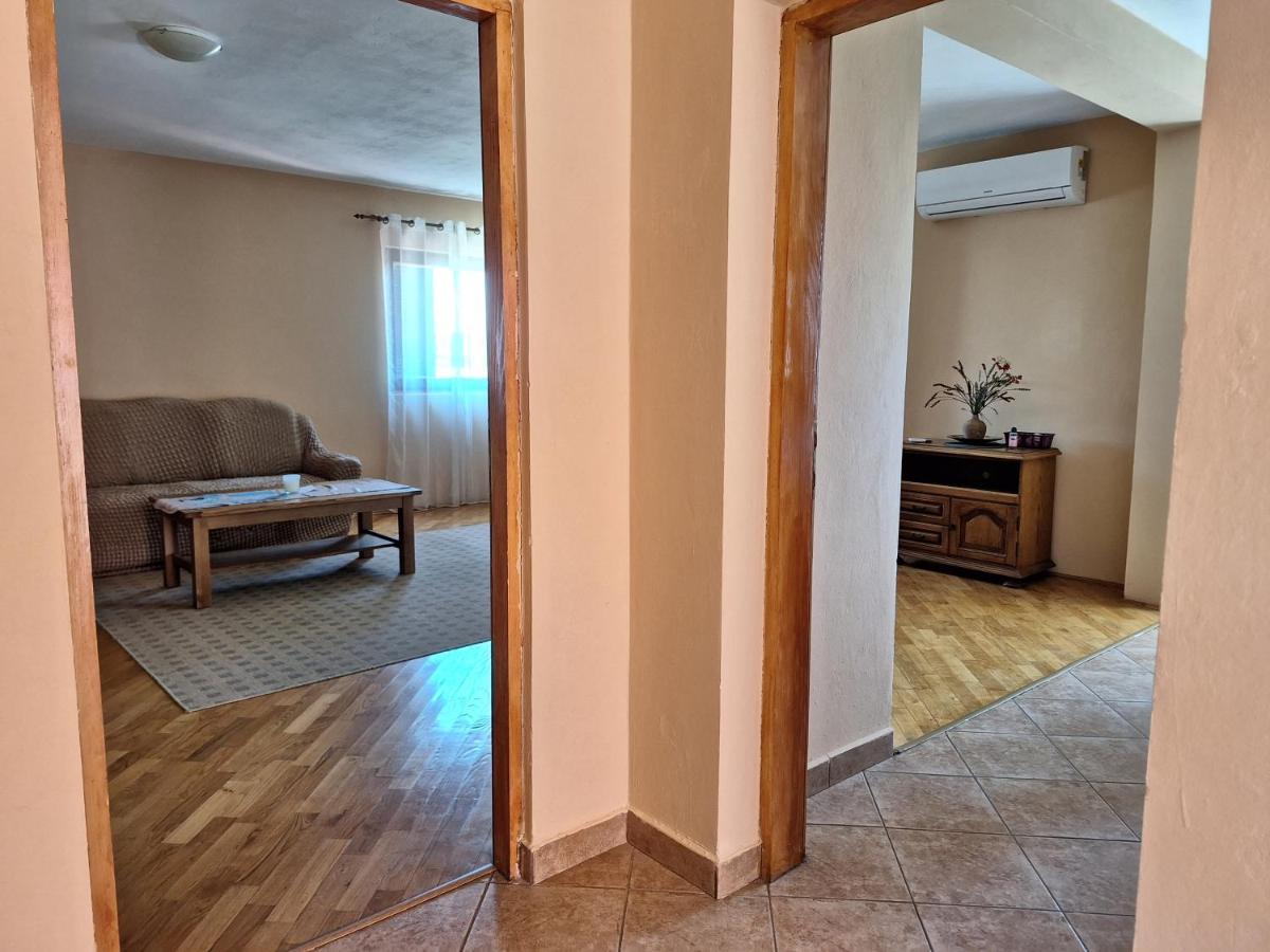 Appartamento Mara Zara Esterno foto